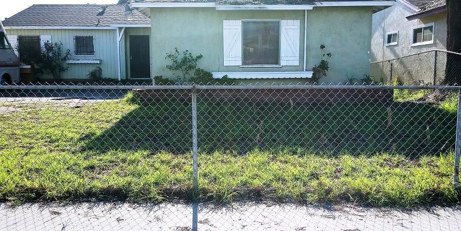 1st image of 2252 Laurel Ave