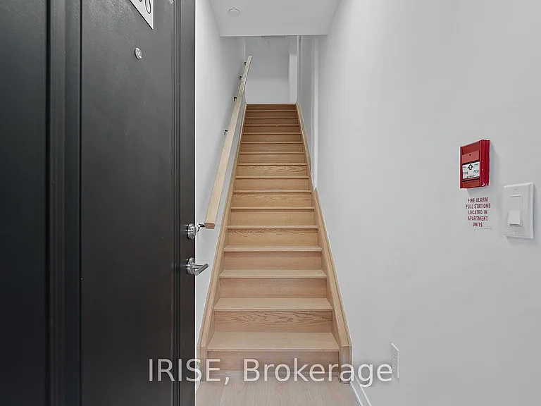 485 Logan Ave S #207 — Photo 3