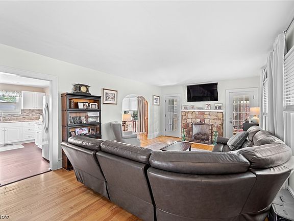3rd image of 1713 23rd St