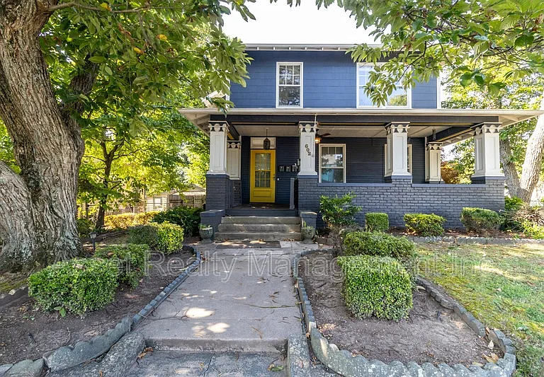 602 Caswell Ave #3 — Photo 1