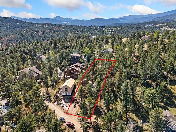 3rd image of 3055 Yucca Dr