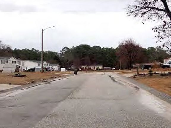 Exterior Neighborhood (street photo)
