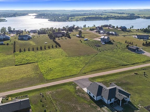 5th image of Reed Ct