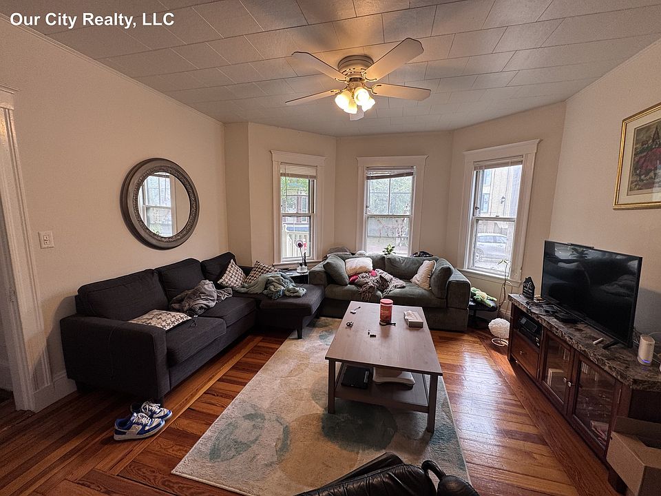 1st image of 15 Tremont St #1