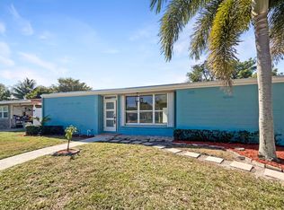11813 Balsam Dr, Royal Palm Beach, FL 33411