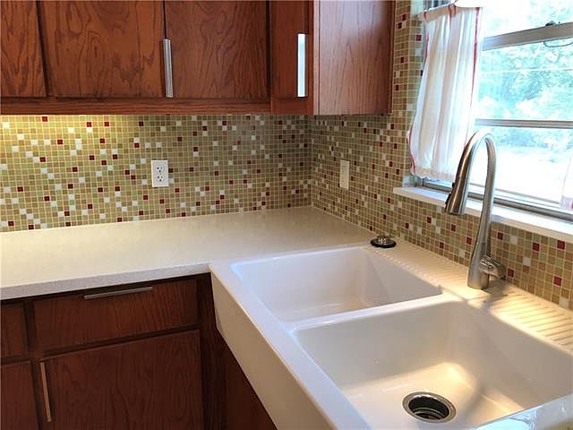 1st image of 144 Peace Haven Ln