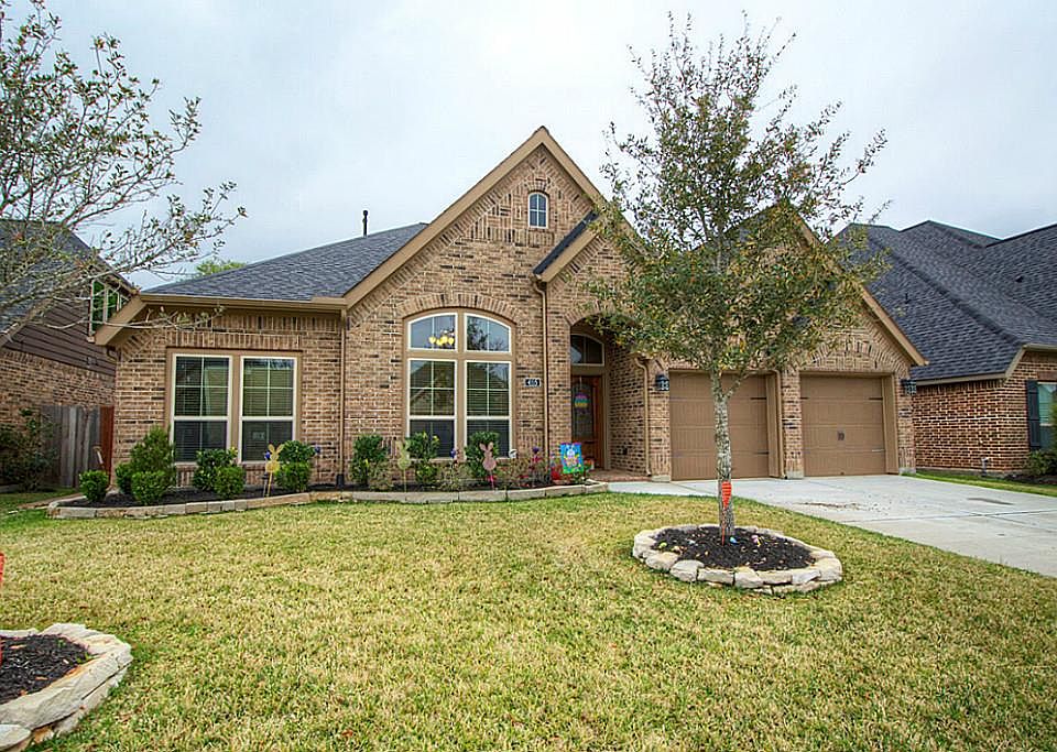 1st image of 4115 N Creekmont Dr