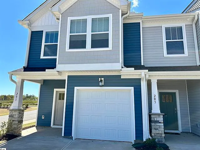 201 Shallons Drive - 1 — Photo 2