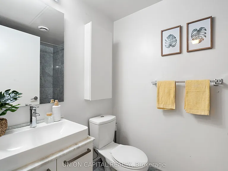 12 York St #501 — Photo 12