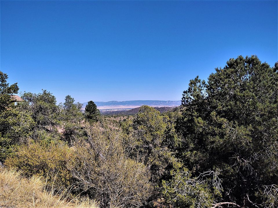 2nd image of 3164 Rainbow Ridge Dr