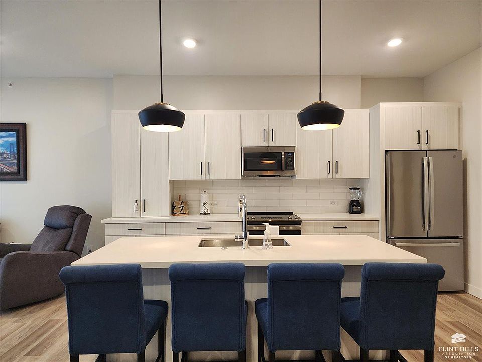 3010 Fieldhouse Cir Manhattan, KS, 66503 Apartments for Rent Zillow