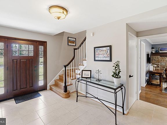 2nd image of 4205 Norbeck Rd