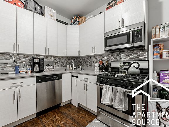 2nd image of 3268 W Palmer St #1E