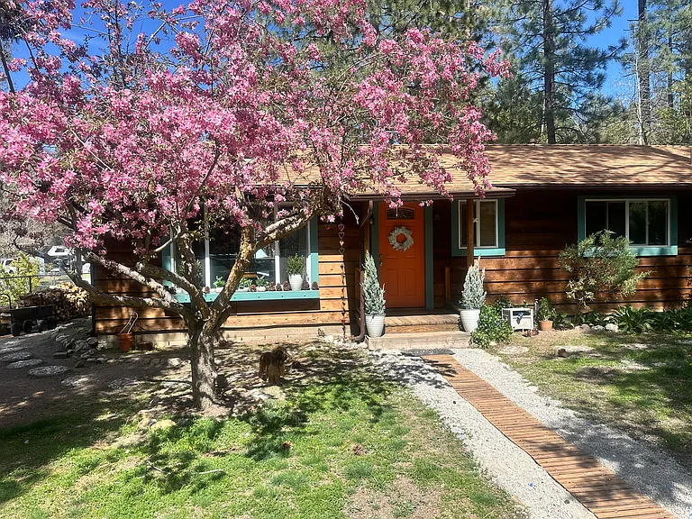 26640 Lake Ln — Photo 1
