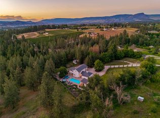 2376 Saucier Rd, Kelowna, BC V1W 4B8