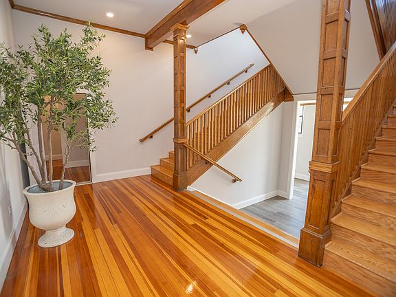 3rd image of 230 W Dunklin St #104