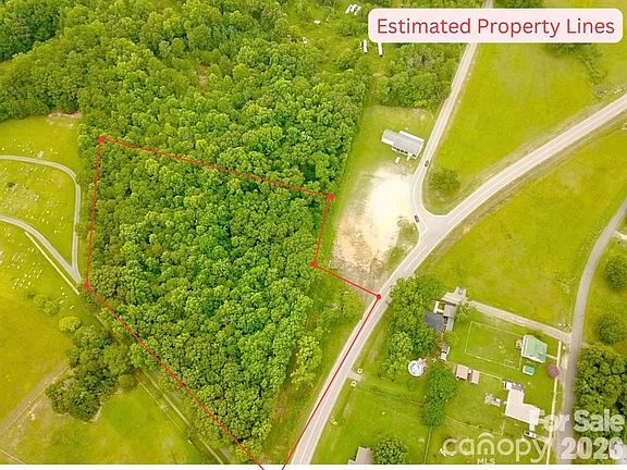 4th image of 6149 Wylie Ave