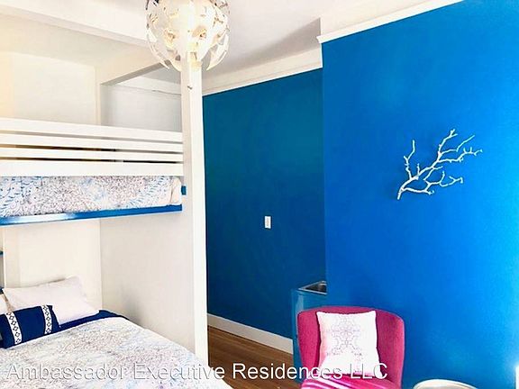 5th image of 35 N Alboni Pl APT 409