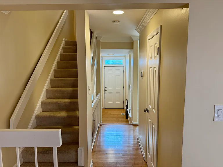 17 Hickory Hill Ct — Photo 4