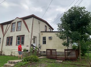 922 Main Ave, Croydon, PA 19021