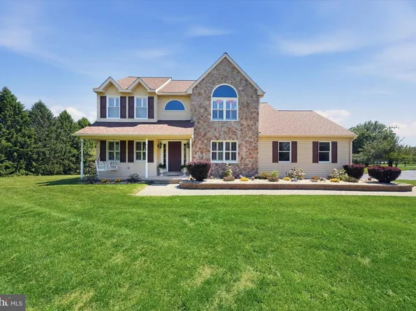 75 Auburn Rd, Avondale, PA 19311