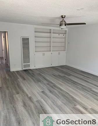 5th image of 2351 Warwick Ave #246