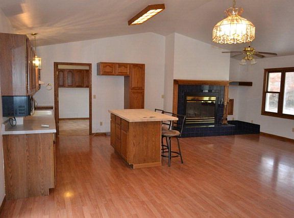 2nd image of 21710 Hackberry Trl