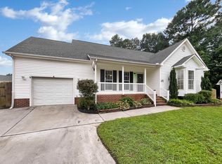 105 Karat Ct, Knightdale, NC 27545