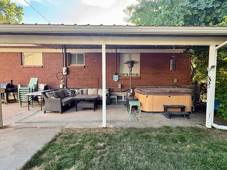 3690 S Orchard Ave — Photo 8