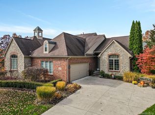 7115 Talnuck Ct, Clarkston, MI 48348