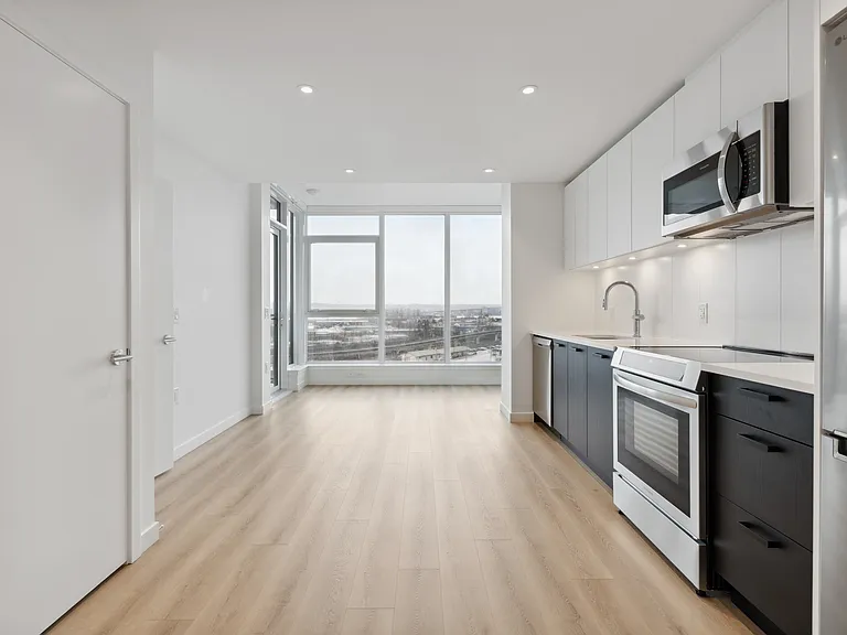 150 Braid St — Photo 33