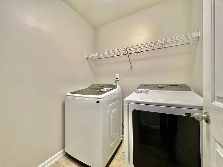 16310 Raptor Ct — Photo 28