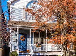 1826 W Wellington Ave, Chicago, IL 60657