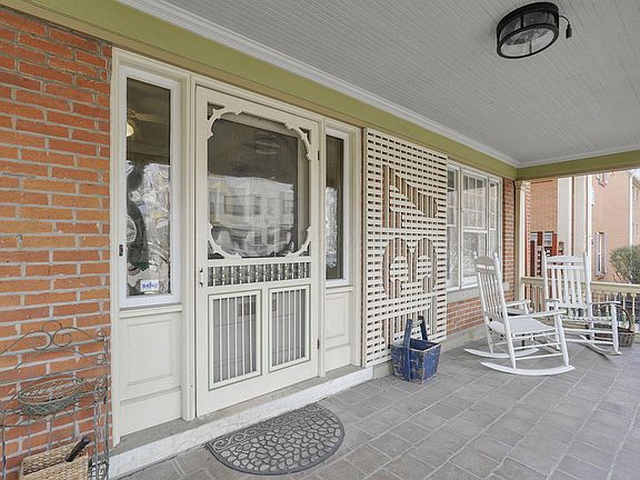 4th image of 137 King Ave