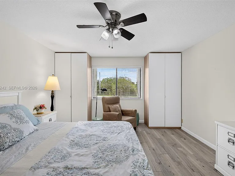 16431 Blatt Blvd #202 — Photo 30