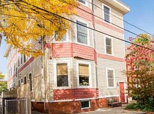 35 Kenyon St APT 5, Providence, RI 02903