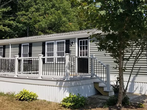 2nd image of 15 1st St #15