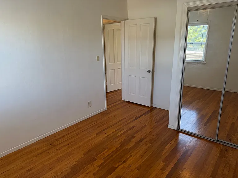 3805 Voltaire St — Photo 16