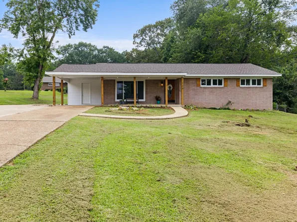 126 Rivermont Dr, Sheffield, AL 35660