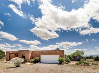 11 Estacada Rd, Santa Fe, NM 87508
