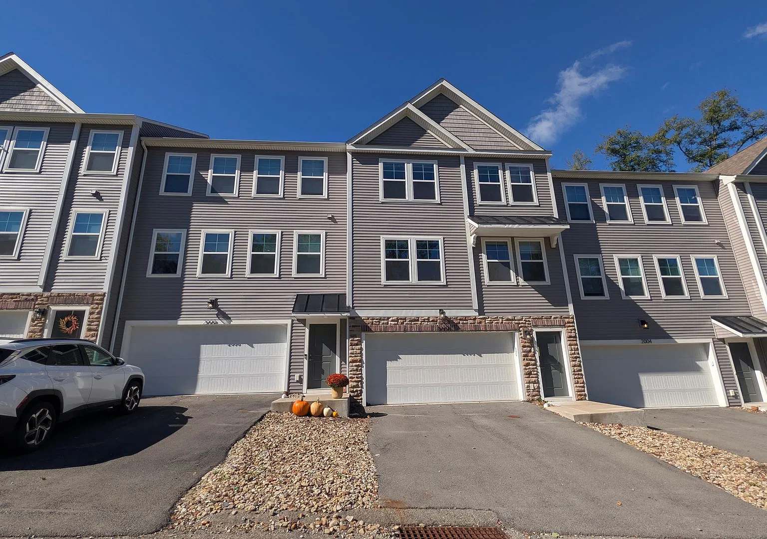 3 Bedroom Townhouse - Franklin Regional School District - Available Immediately — Photo 1