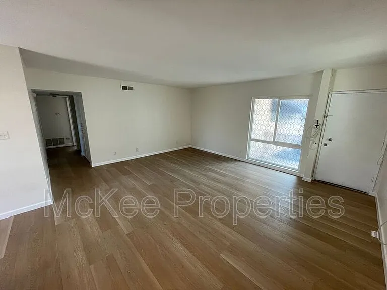 540 G Ave #F — Photo 3