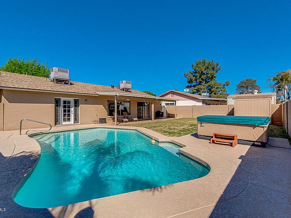 5th image of 11217 N 57th Dr