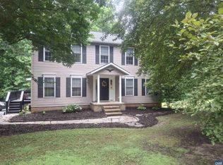 76 Old Curdsville Rd, Farmville, VA 23901