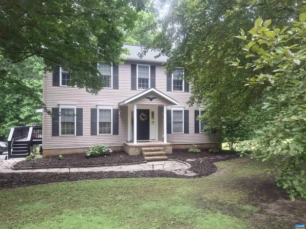 76 Old Curdsville Rd, Farmville, VA 23901