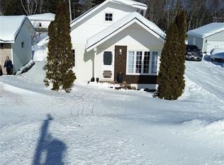 14 Kings Ridge Road, Botwood, NL A0H1E0