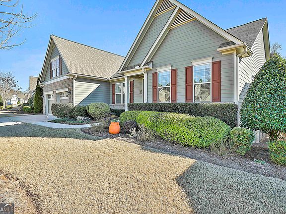 4th image of 131 Red Maple Dr
