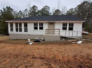 290 Jarrell Hogg Rd, West Point, GA 31833