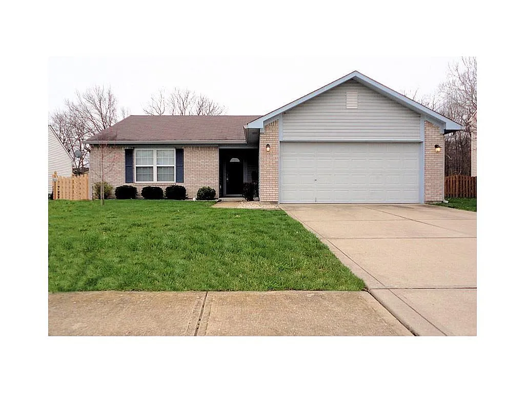 6733 Wandering Way photo 1