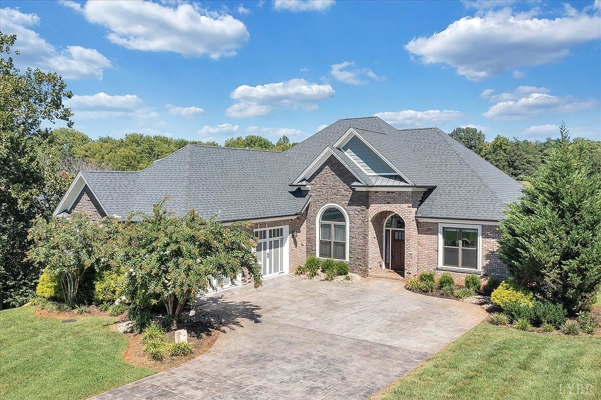 1346 Lake Manor Dr, Forest, VA 24551 Zillow